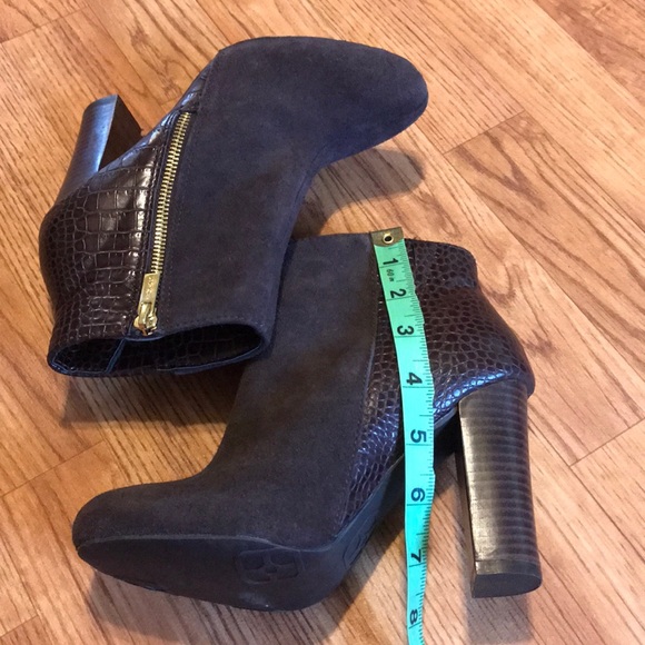 Brown Ankle Boots Size 5.5 💕 - Picture 8 of 8